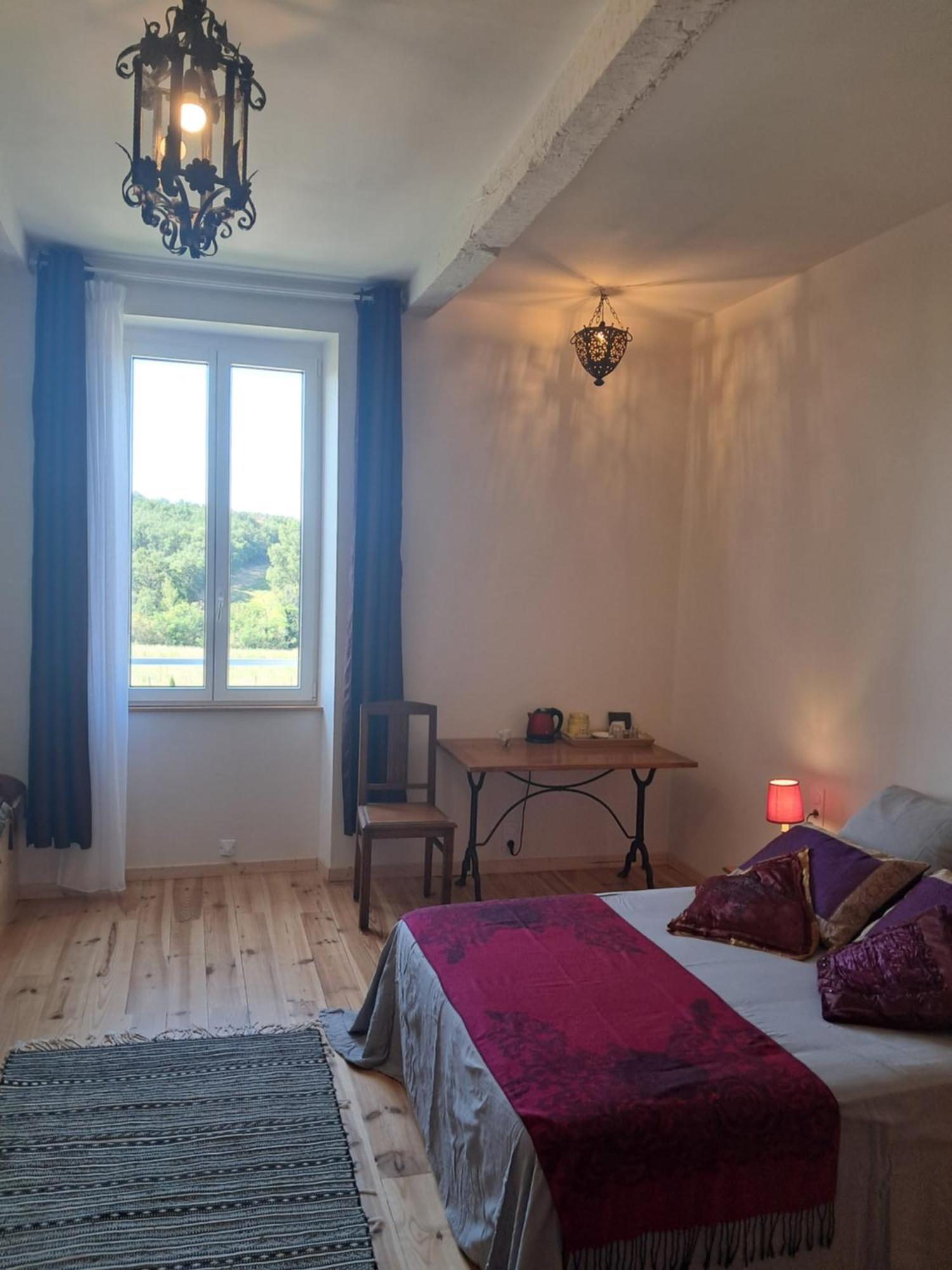 Aux Roses De Cedres Chambre Savane Salvagnac Exterior foto